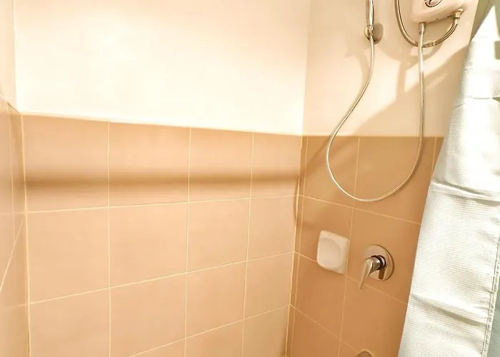 3319t4 Avida Riala It Park Newly Fursnished 300mbps Wi-fi Apartment